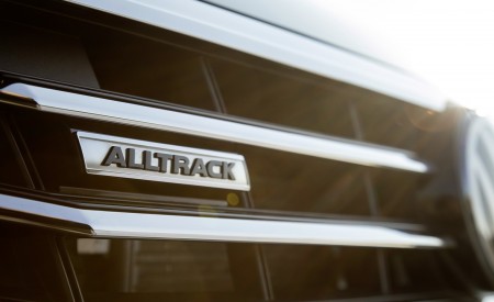 2020 Volkswagen Passat Alltrack (EU-Spec) Grill Wallpapers 450x275 (35)