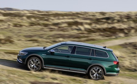 2020 Volkswagen Passat Alltrack (EU-Spec) Off-Road Wallpapers 450x275 (19)