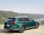 2020 Volkswagen Passat Alltrack (EU-Spec) Rear Three-Quarter Wallpapers 150x120 (31)