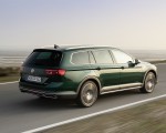 2020 Volkswagen Passat Alltrack (EU-Spec) Rear Three-Quarter Wallpapers 150x120 (9)