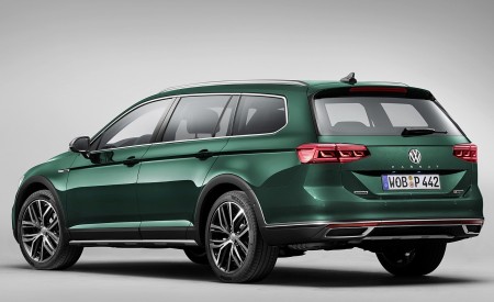 2020 Volkswagen Passat Alltrack (EU-Spec) Rear Three-Quarter Wallpapers 450x275 (51)