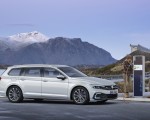 2020 Volkswagen Passat GTE Variant (EU-Spec) Charging Wallpapers 150x120