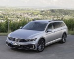 2020 Volkswagen Passat GTE Variant (Plug-In Hybrid EU-Spec) Front Three-Quarter Wallpapers 150x120