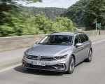 2020 Volkswagen Passat GTE Variant (Plug-In Hybrid EU-Spec) Front Three-Quarter Wallpapers 150x120