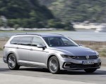2020 Volkswagen Passat GTE Variant (Plug-In Hybrid EU-Spec) Front Three-Quarter Wallpapers 150x120