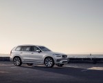 2020 Volvo XC90 Inscription T8 Plug-in Hybrid (Color: Birch Light Metallic) Front Three-Quarter Wallpapers 150x120 (16)