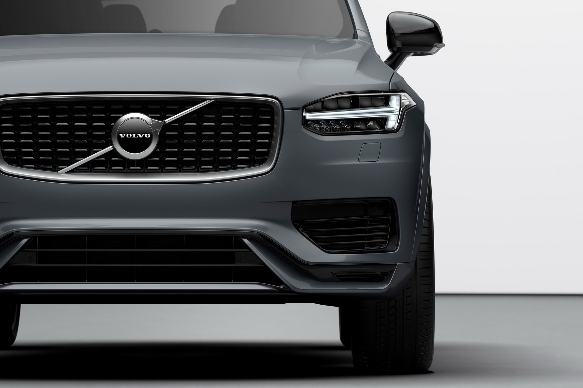 2020 Volvo XC90 R-Design T8 Plug-in Hybrid (Color: Thunder Grey) Detail Wallpapers (7)