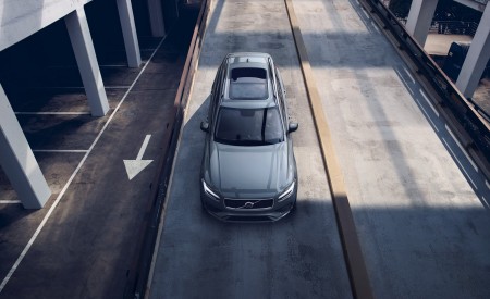 2020 Volvo XC90 R-Design T8 Plug-in Hybrid (Color: Thunder Grey) Top Wallpapers 450x275 (6)