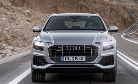 2019 Audi Q8 (Color: Floret Silver) Front Wallpapers 450x275 (223)