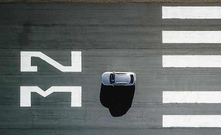 2019 Audi Q8 (Color: Floret Silver) Top Wallpapers 450x275 (225)