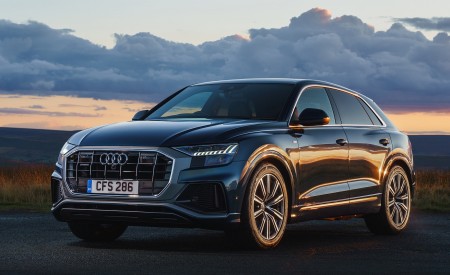 2019 Audi Q8 S Line 50 TDI Quattro (UK-Spec) Front Three-Quarter Wallpapers 450x275 (10)
