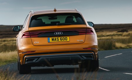 2019 Audi Q8 S Line 50 TDI Quattro (UK-Spec) Rear Wallpapers 450x275 (49)