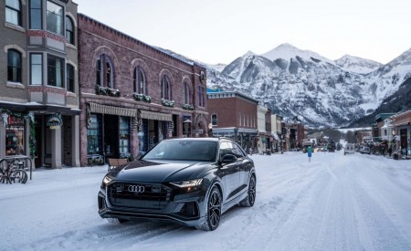 2019 Audi Q8 (US-Spec) Front Three-Quarter Wallpapers 450x275 (29)