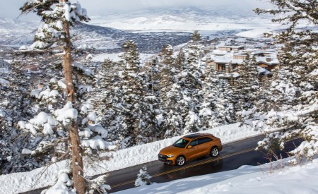 2019 Audi Q8 (US-Spec) Front Three-Quarter Wallpapers 450x275 (104)