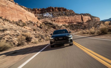 2019 Audi Q8 (US-Spec) Front Wallpapers 450x275 (7)