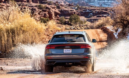 2019 Audi Q8 (US-Spec) Off-Road Wallpapers 450x275 (53)