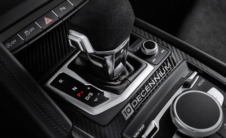 2019 Audi R8 V10 Decennium (Color: Daytona Gray Matt) Interior Detail Wallpapers 450x275 (13)