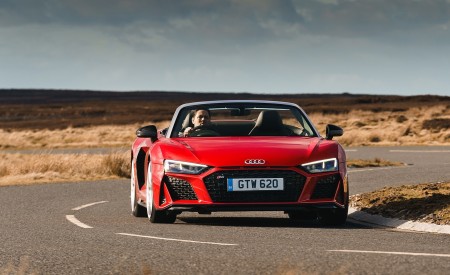 2019 Audi R8 V10 Spyder Performance quattro (UK-Spec) Front Wallpapers 450x275 (20)