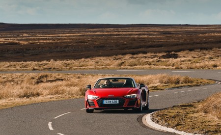 2019 Audi R8 V10 Spyder Performance quattro (UK-Spec) Front Wallpapers 450x275 (21)