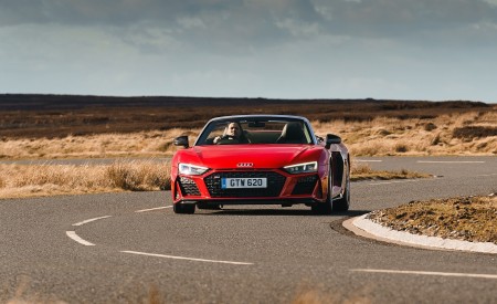 2019 Audi R8 V10 Spyder Performance quattro (UK-Spec) Front Wallpapers 450x275 (24)