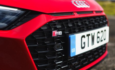 2019 Audi R8 V10 Spyder Performance quattro (UK-Spec) Grill Wallpapers 450x275 (58)