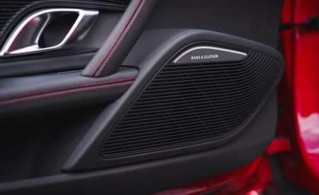 2019 Audi R8 V10 Spyder Performance quattro (UK-Spec) Interior Detail Wallpapers 450x275 (98)