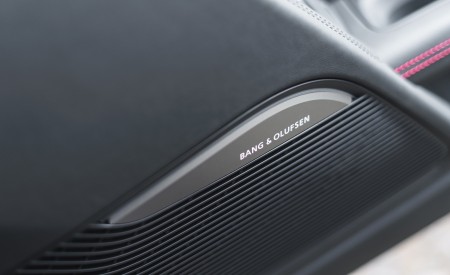 2019 Audi R8 V10 Spyder Performance quattro (UK-Spec) Interior Detail Wallpapers 450x275 (90)