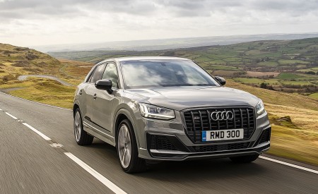 2019 Audi SQ2 (UK-Spec) Front Three-Quarter Wallpapers 450x275 (4)