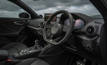 2019 Audi SQ2 (UK-Spec) Interior Wallpapers 450x275 (47)