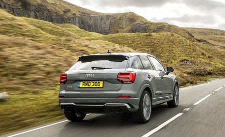 2019 Audi SQ2 (UK-Spec) Rear Three-Quarter Wallpapers 450x275 (5)