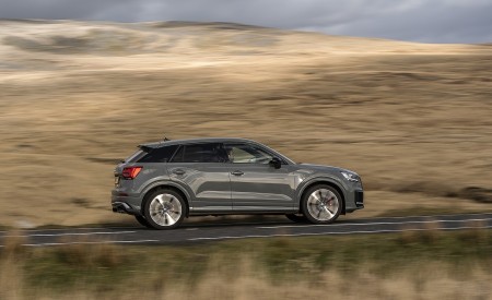 2019 Audi SQ2 (UK-Spec) Side Wallpapers 450x275 (13)