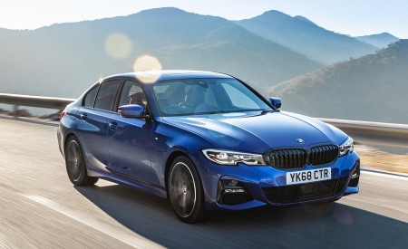 2019 BMW 3-Series Saloon 320d xDrive (UK-Spec) Front Three-Quarter Wallpapers 450x275 (19)