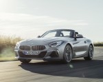 2019 BMW Z4 M40i (UK-Spec) Front Three-Quarter Wallpapers 150x120