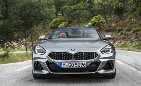 2019 BMW Z4 M40i (UK-Spec) Front Wallpapers 450x275 (96)