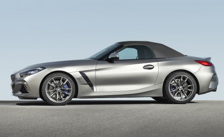 2019 BMW Z4 M40i (UK-Spec) Side Wallpapers 450x275 (129)