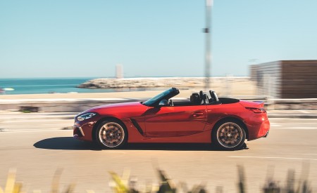 2019 BMW Z4 M40i (UK-Spec) Side Wallpapers 450x275 (72)