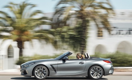 2019 BMW Z4 M40i (UK-Spec) Side Wallpapers 450x275 (112)