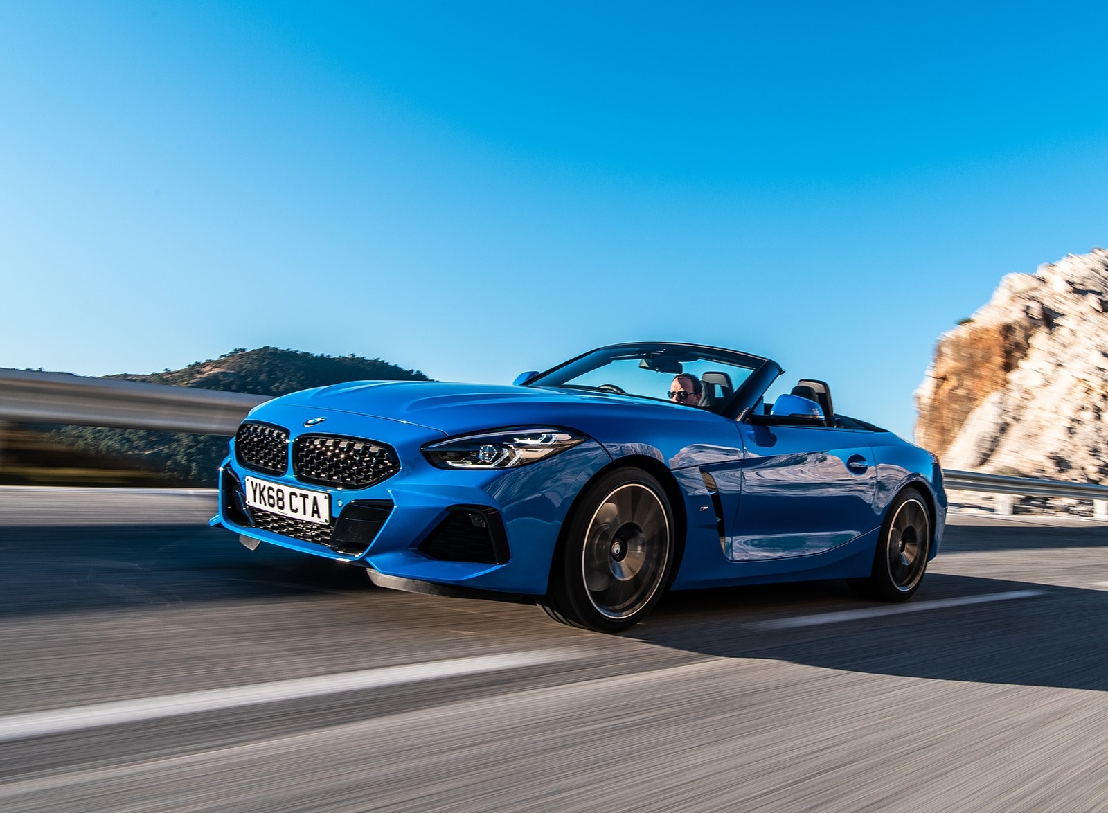 2019 BMW Z4 sDrive20i (UK-Spec) Front Three-Quarter Wallpapers (10)
