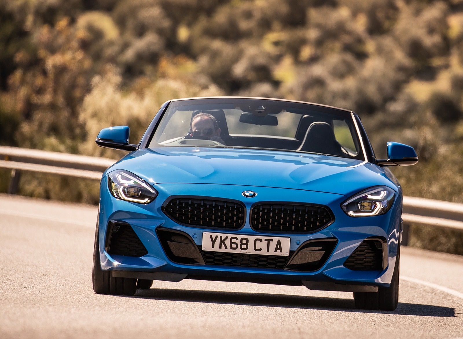 2019 BMW Z4 sDrive20i (UK-Spec) Front Wallpapers (6)