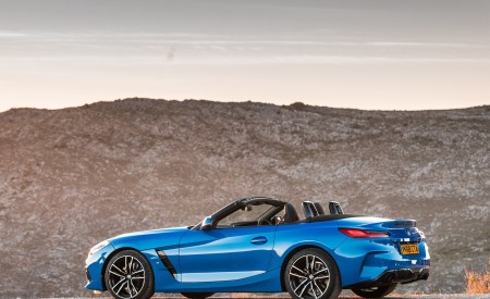 2019 BMW Z4 sDrive20i (UK-Spec) Side Wallpapers 450x275 (17)