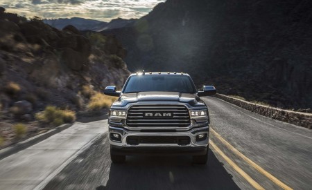 2019 Ram 2500 Heavy Duty Front Wallpapers 450x275 (5)