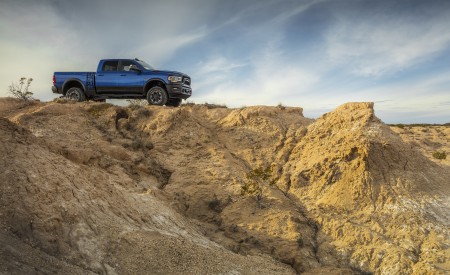 2019 Ram 2500 Power Wagon (Color: Blue Streak) Side Wallpapers 450x275 (8)