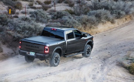 2019 Ram 2500 Power Wagon (Color: Granite Crystal Metallic) Rear Three-Quarter Wallpapers 450x275 (57)