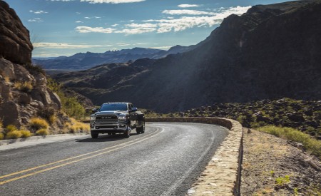 2019 Ram 3500 Heavy Duty Limited Crew Cab Dually Front Wallpapers 450x275 (8)