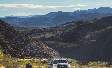 2019 Ram 3500 Heavy Duty Limited Crew Cab Dually Front Wallpapers 450x275 (10)