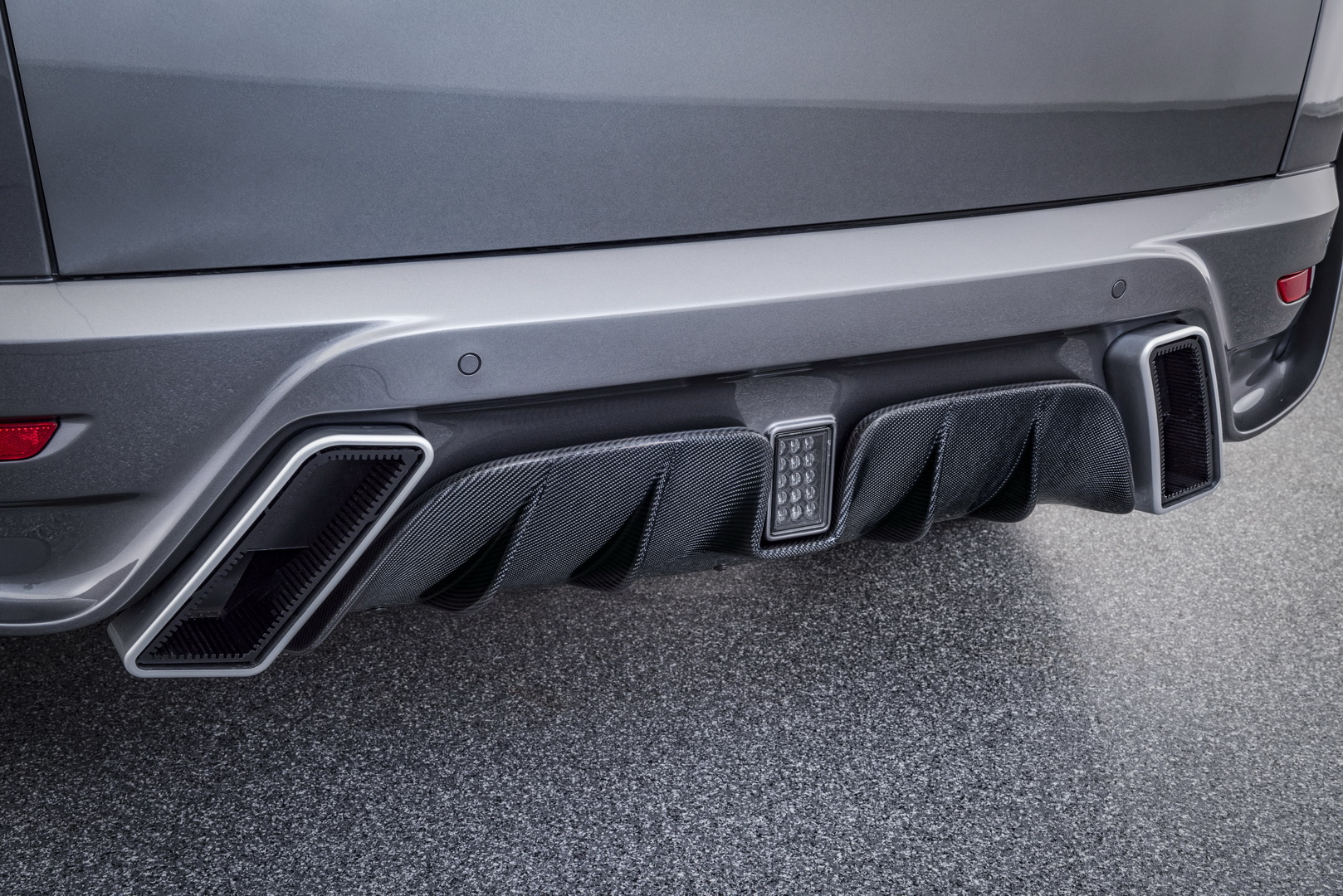 2019 STARTECH Range Rover Sport Exhaust Wallpapers (11)