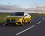 2019 Volkswagen Arteon R-Line Front Wallpapers 150x120 (3)