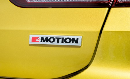 2019 Volkswagen Arteon (US-Spec) Badge Wallpapers 450x275 (18)