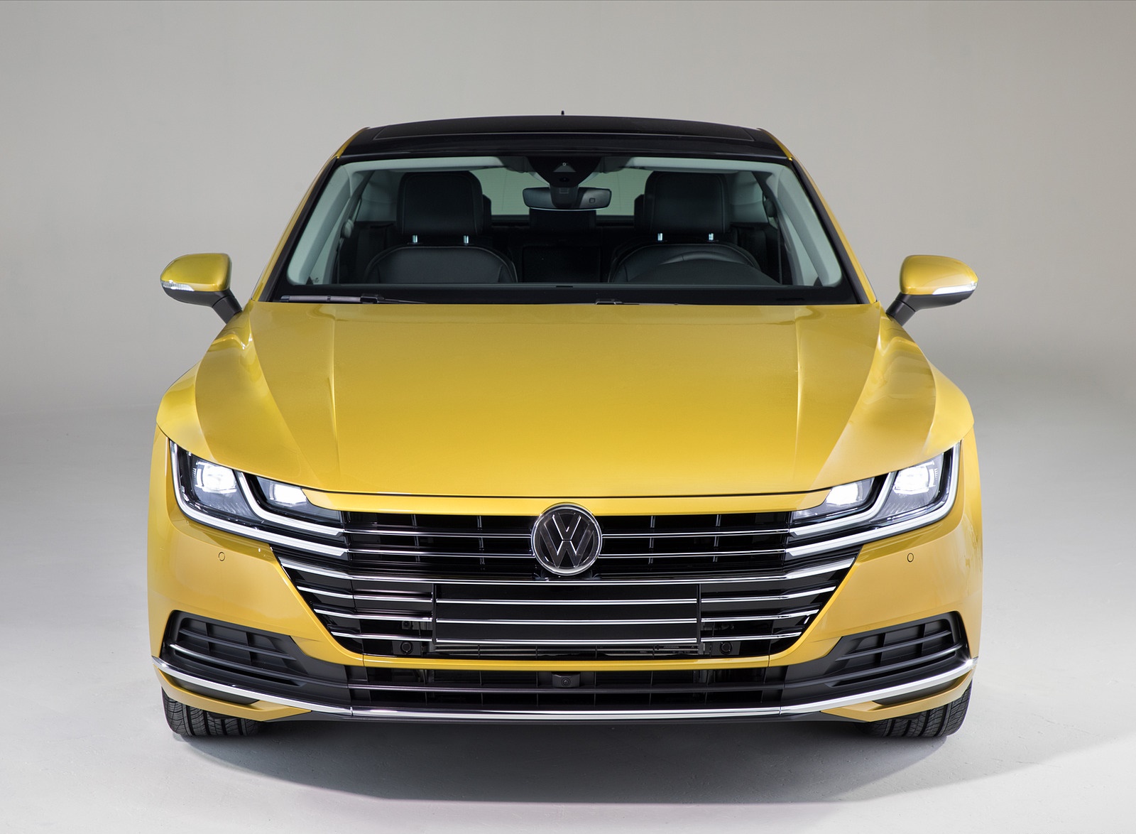 2019 Volkswagen Arteon (US-Spec) Front Wallpapers (12)