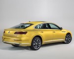 2019 Volkswagen Arteon (US-Spec) Rear Three-Quarter Wallpapers 150x120 (13)